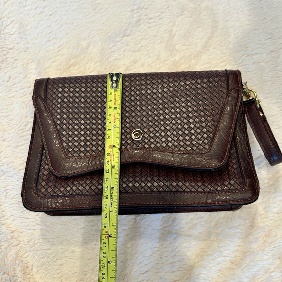 Etienne Aigner Woven Leather Handbag Vintage Wristlet Clutch Burgundy purse - Picture 13 of 14